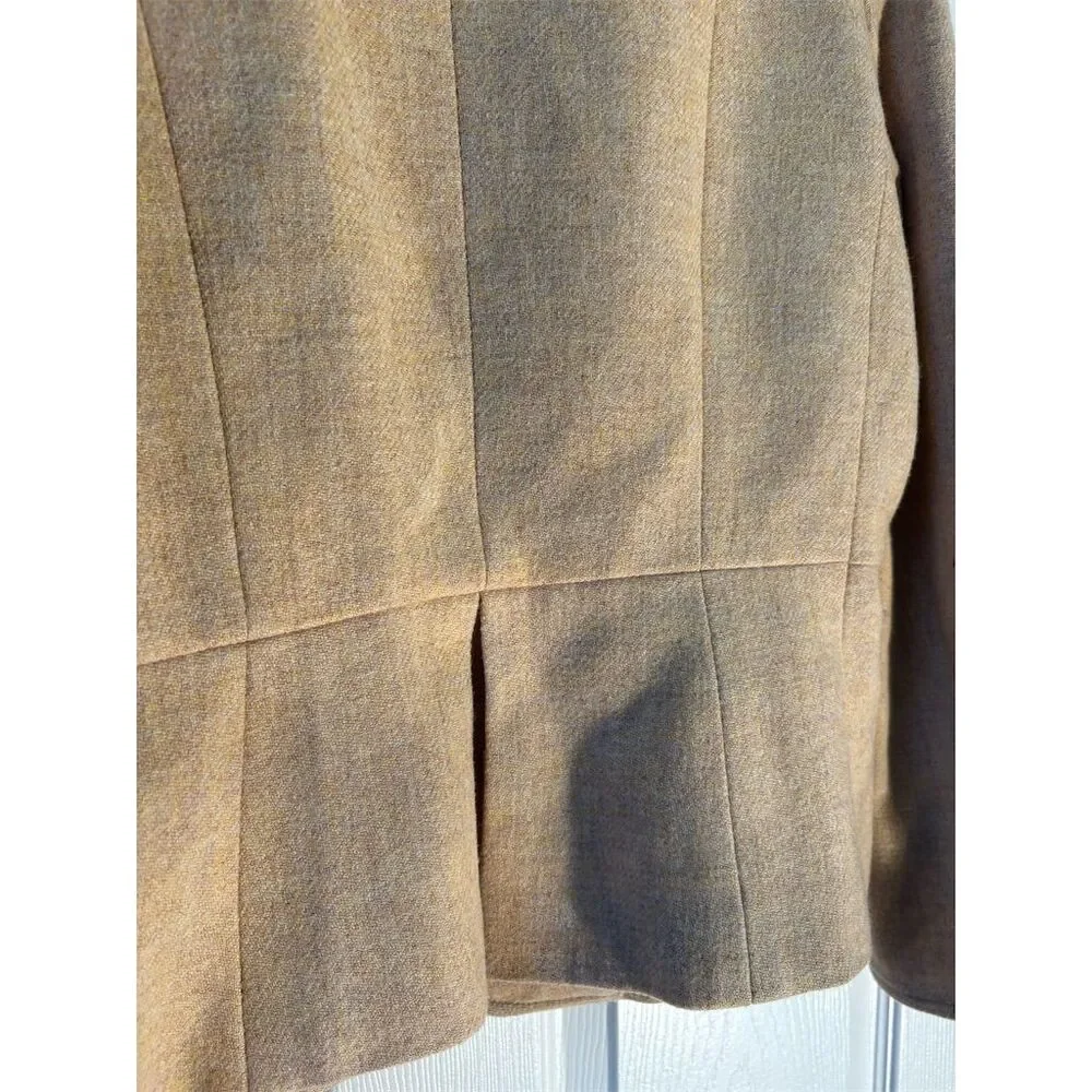 Talbots petite  Women's Wool Blazer blond mix color  Size 12p side pockets - Picture 5 of 8